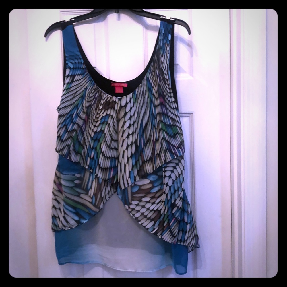 Sunny Leigh top L